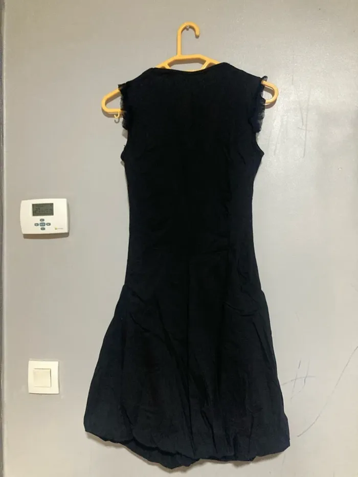 Petite robe noire Taille 1, Col Claudine Froncé, Zip Visible, Poches, Effet Bouffant - photo numéro 10
