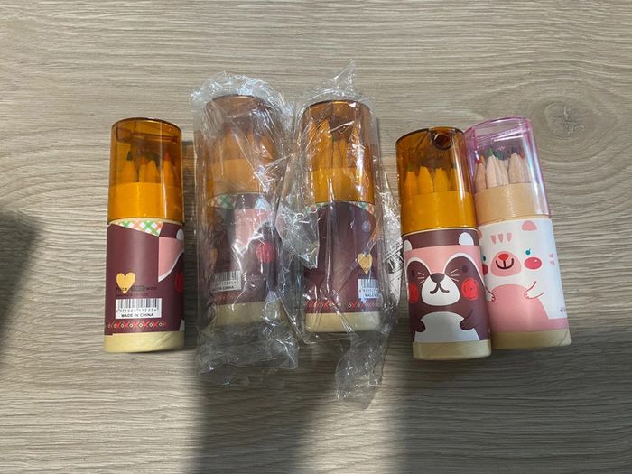 Lot boîte à crayons enfant