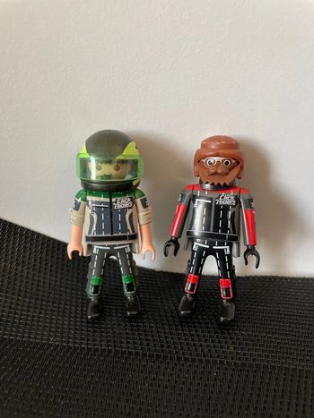 Playmobil lot 2 figurines pilotes 5160 5162 pièces détachées