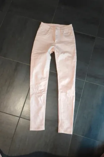 Jean rose taille 34