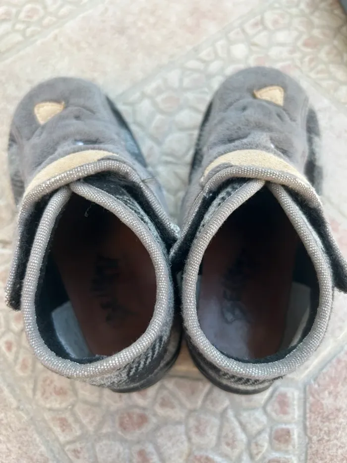 Lot 2 paires de chaussons Bellamy T 27 - photo numéro 3