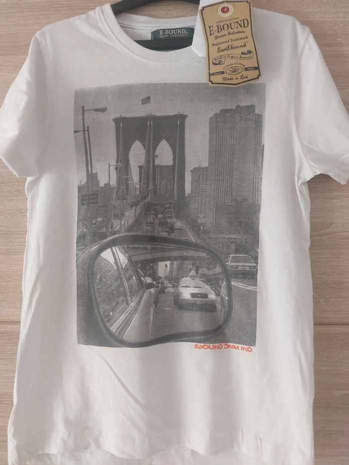 T-shirt 8 ans - photo numéro 2