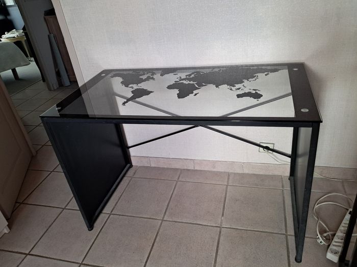 Bureau  metal verre  mape monde noir