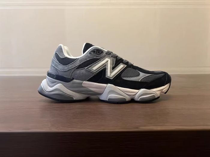 New Balance 9060 Noir et Gris 40 - photo numéro 2