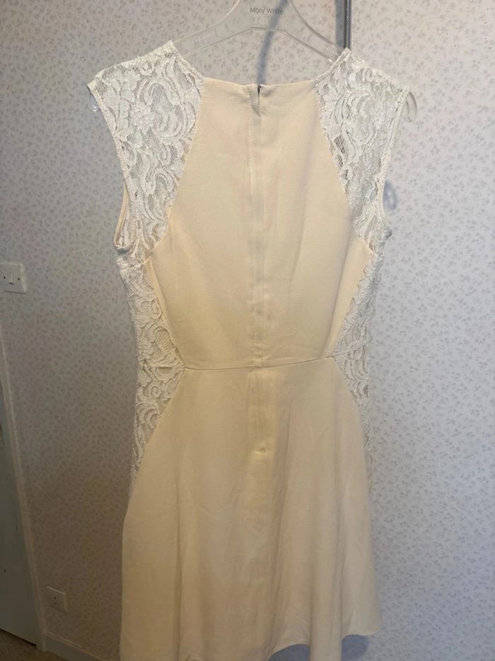 Très jolie robe taille 36 marque ara - photo numéro 2
