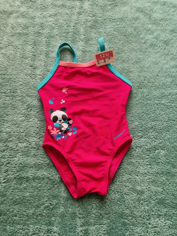 Joli maillot de bain neuf 12 mois