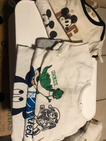 Gros lot disney 68cm été