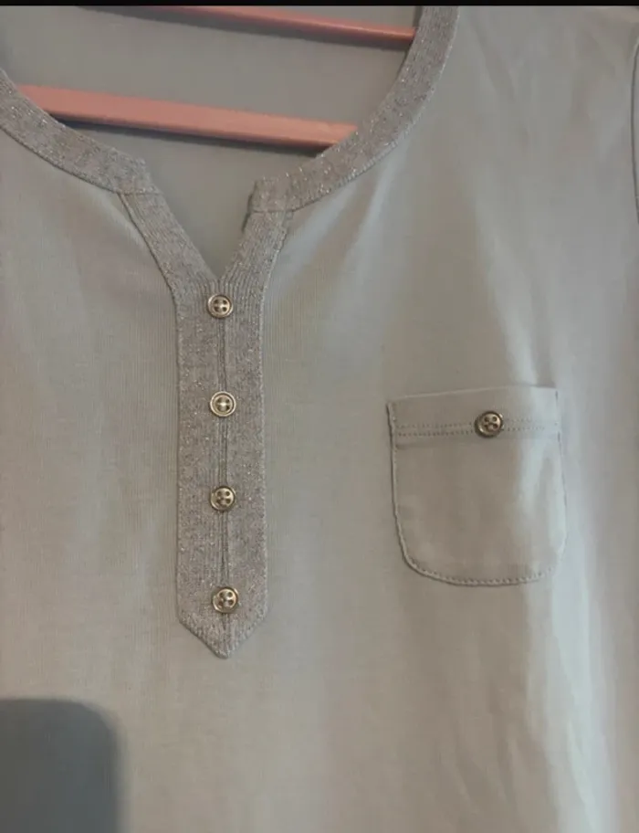 Lot 2 tee-shirts Armand Thiery 🤍 taille 36-S très bon état - photo numéro 10