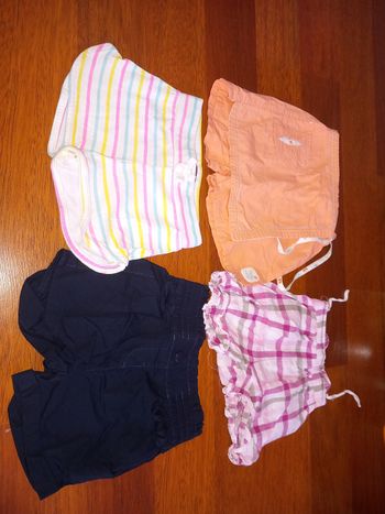 Lots 4 shorts fille 18 mois