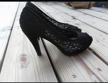 Escarpins à dentelle noir