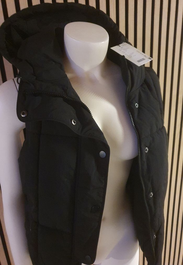 Magnifique doudoune sans manche JDY 🖤 - photo numéro 4