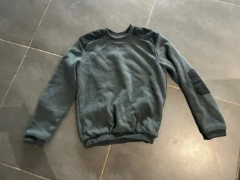 Pull gris