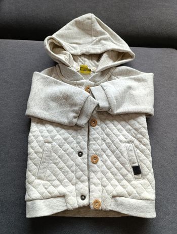 Gilet garçon, Tape à l'oeil