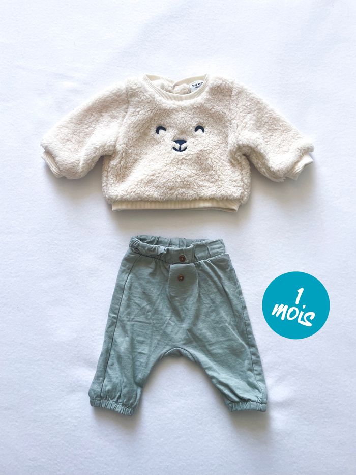 Pull + pantalon 1mois