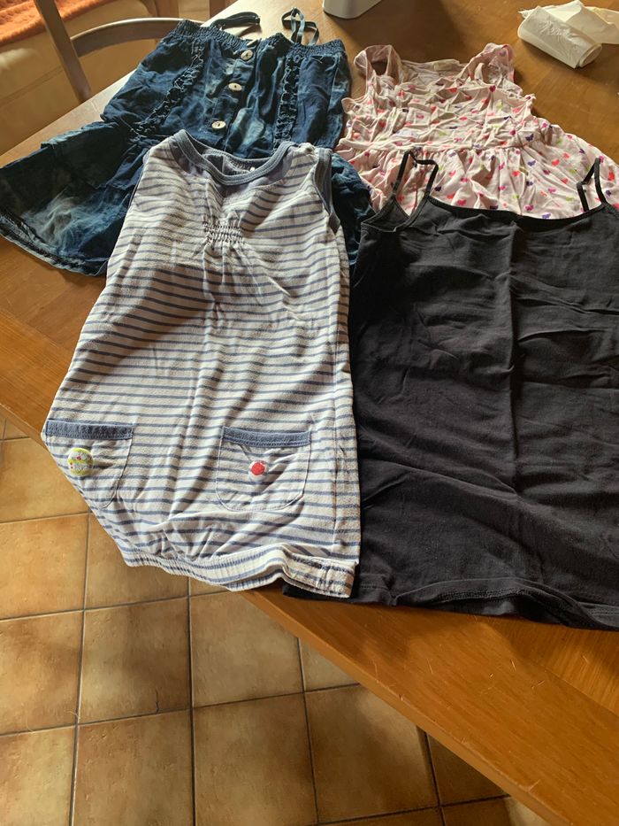 4 robes sans manches