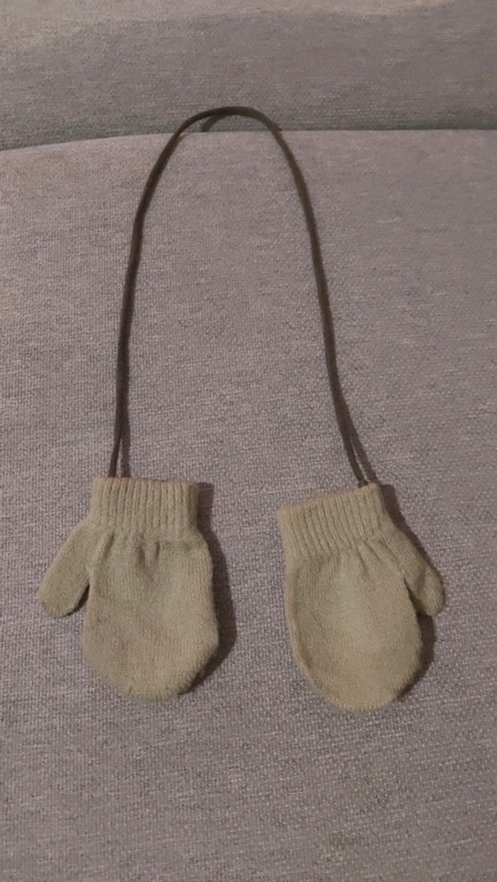 Moufles bébé en laine