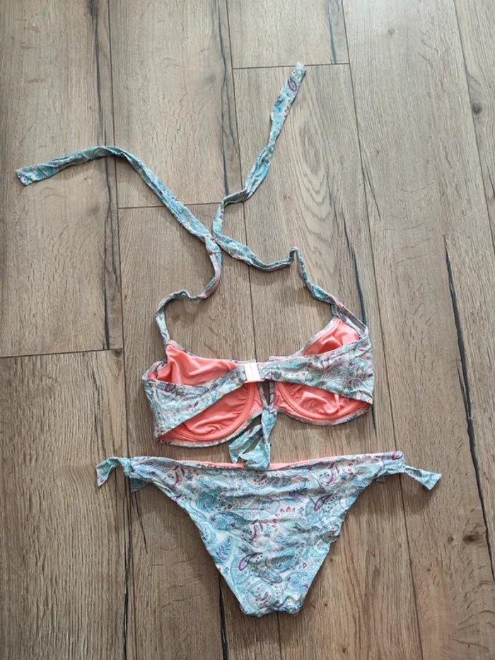 Maillot de bain 2 pièces - photo numéro 2