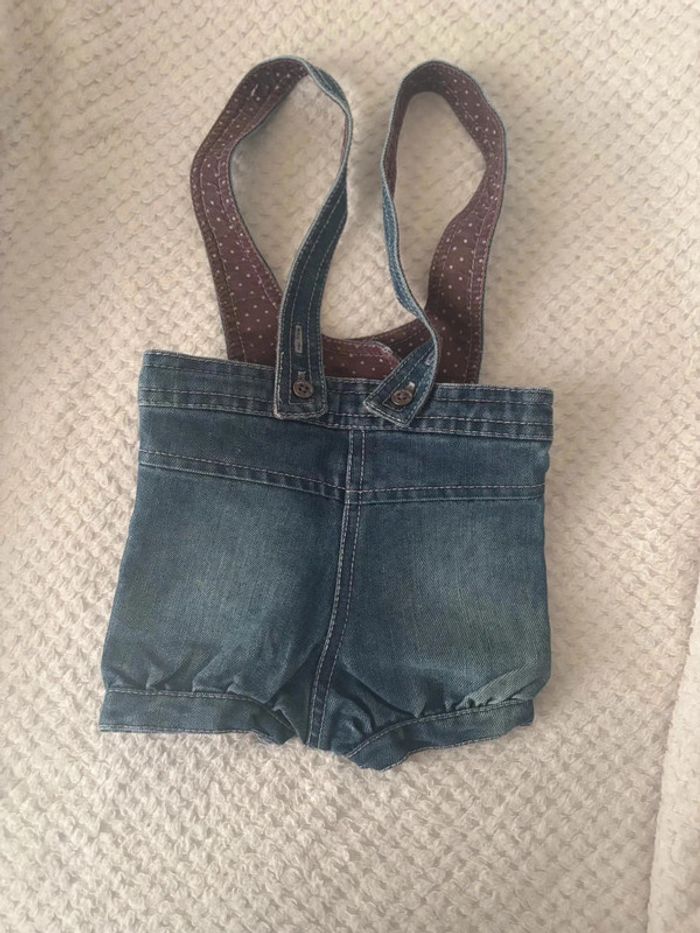 Salopette short en jeans taille 3 mois - photo numéro 2