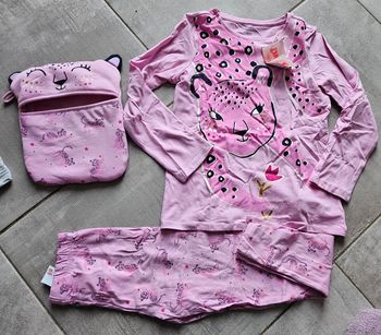 Pyjama 6.8 ans phosphorescent neuf