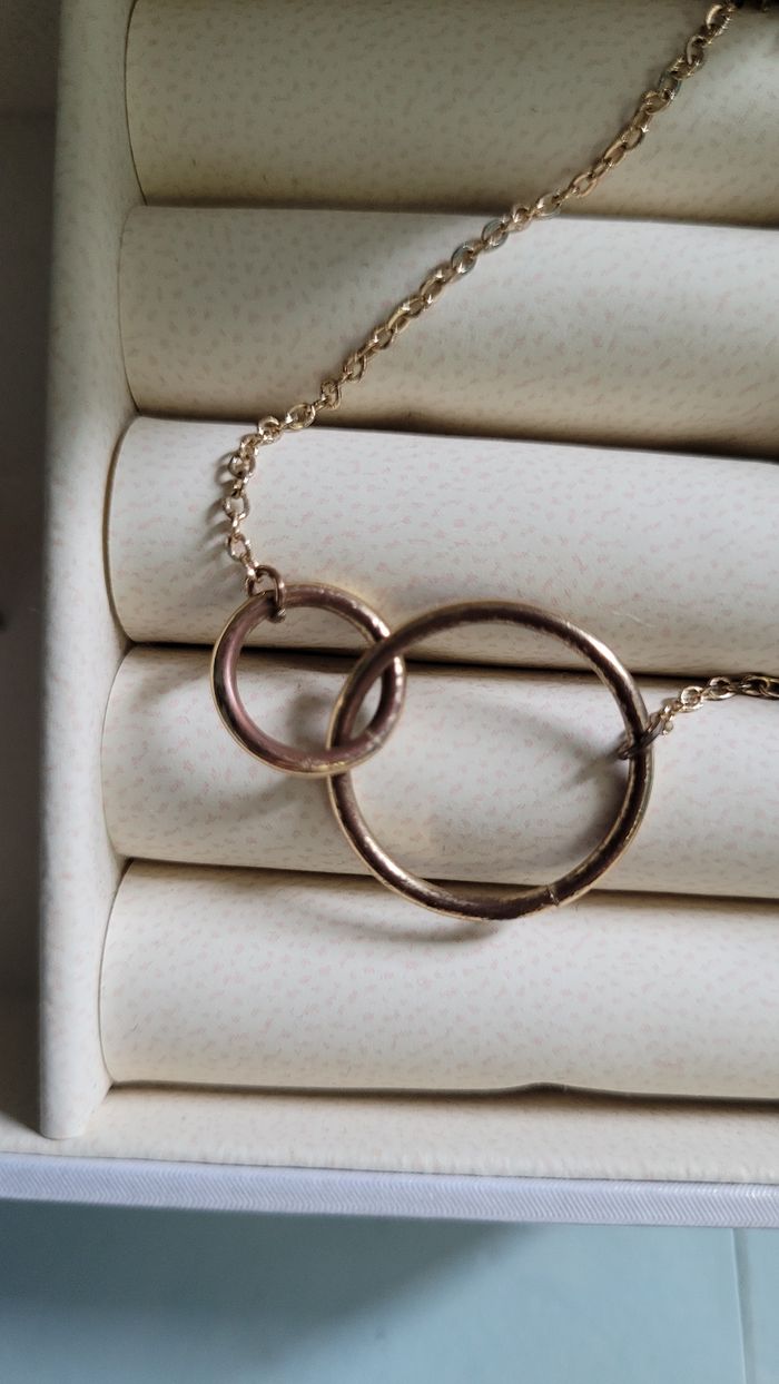 Bracelet doré avec 2 cercles - photo numéro 2