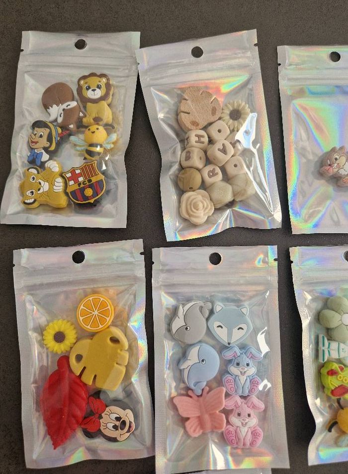 MODELES DE PERLES EN SILICONE POUR CREER DE JOLIES ATTACHES TETINES