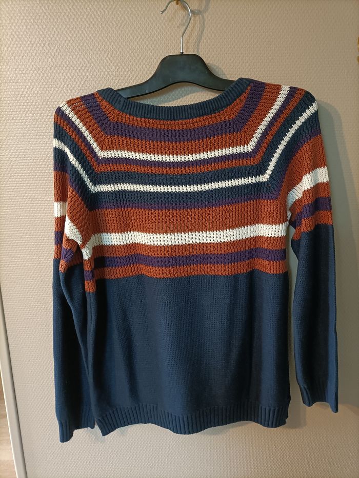 Pull hiver rayé lignes bleu marron et blanc - photo numéro 3