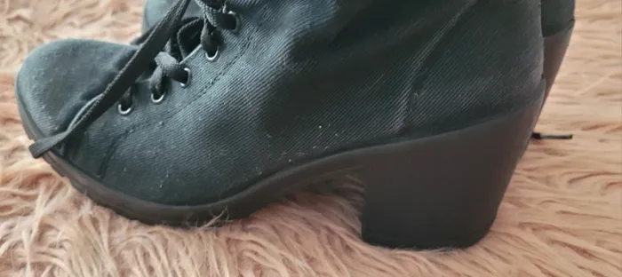Bottines noires à lacets - photo numéro 3