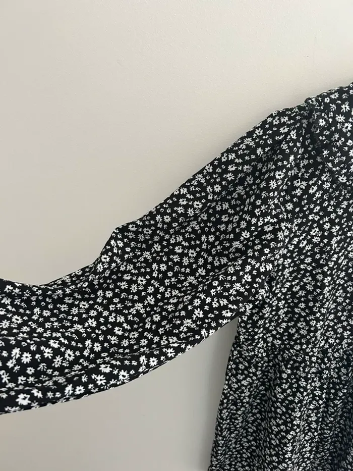 Robe fleurie - photo numéro 5
