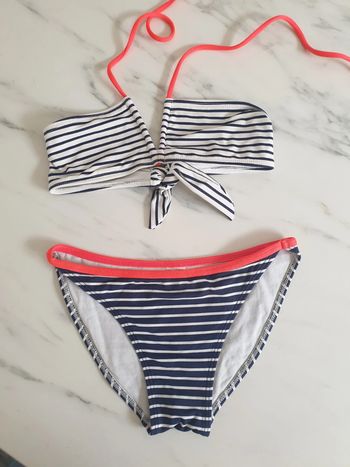 Bikini ligné  8. 9 ans