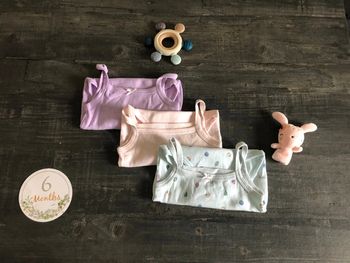 Lot bodies bébé fille, taille 6 mois, kiabi