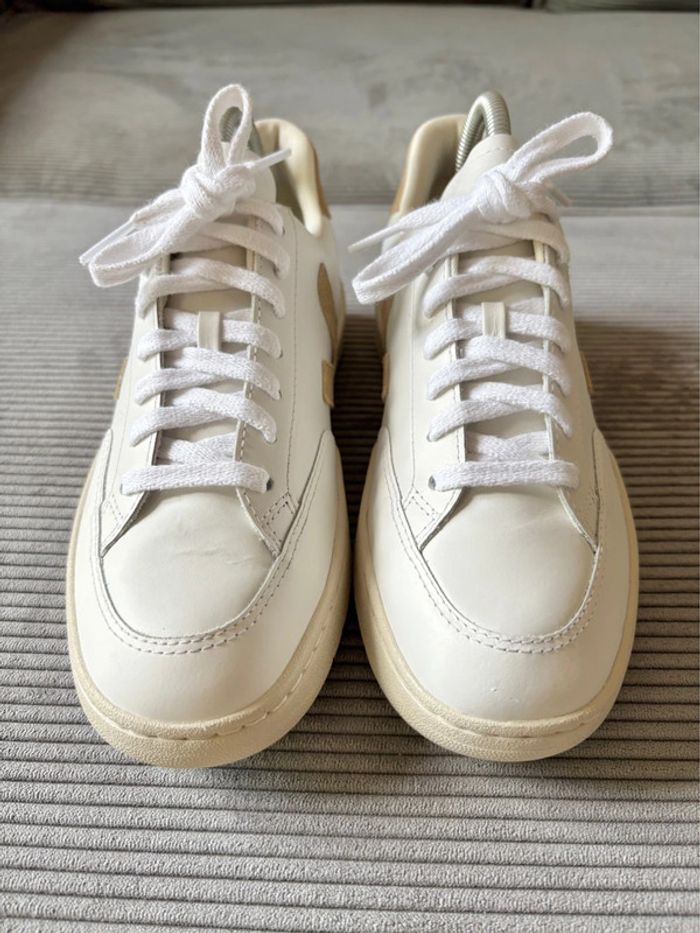 Chaussures veja V12 blanches et marrons / taille 39 - photo numéro 3