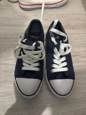 Tennis Levi’s
