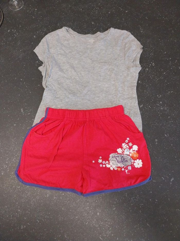 Short violetta et tee shirt kiabi 10 ans