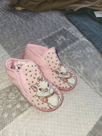 Chaussons Marie disney T 24