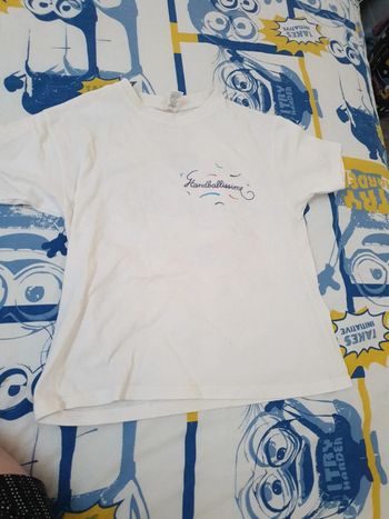 T-shirt handball