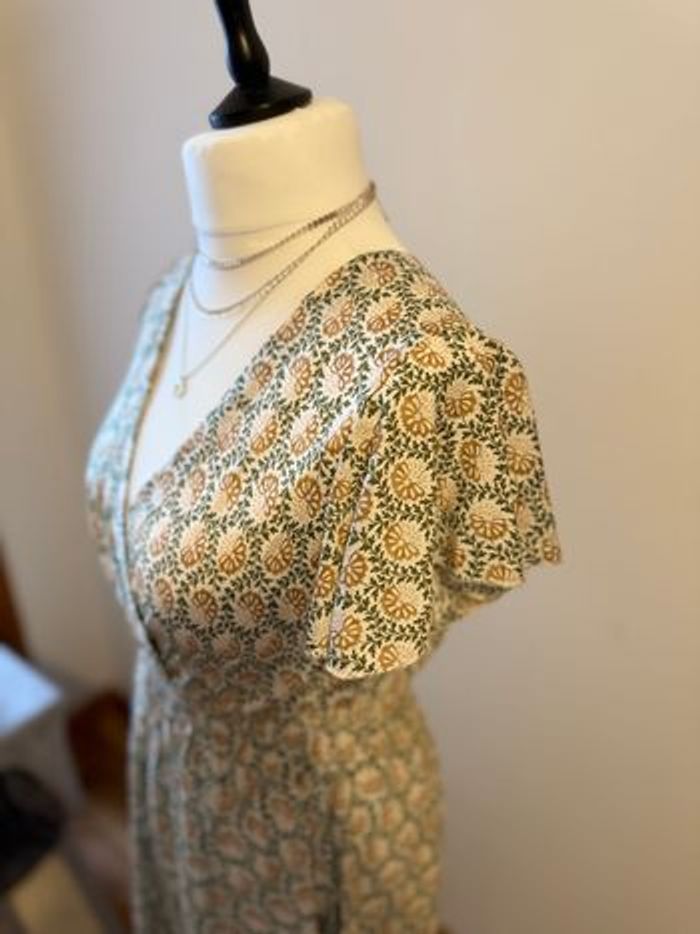Robe Motif Fleuri Moutarde et Vert