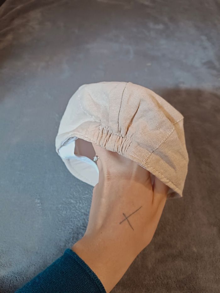 Béret / casquette plate bébé C&A – neuf - photo numéro 2