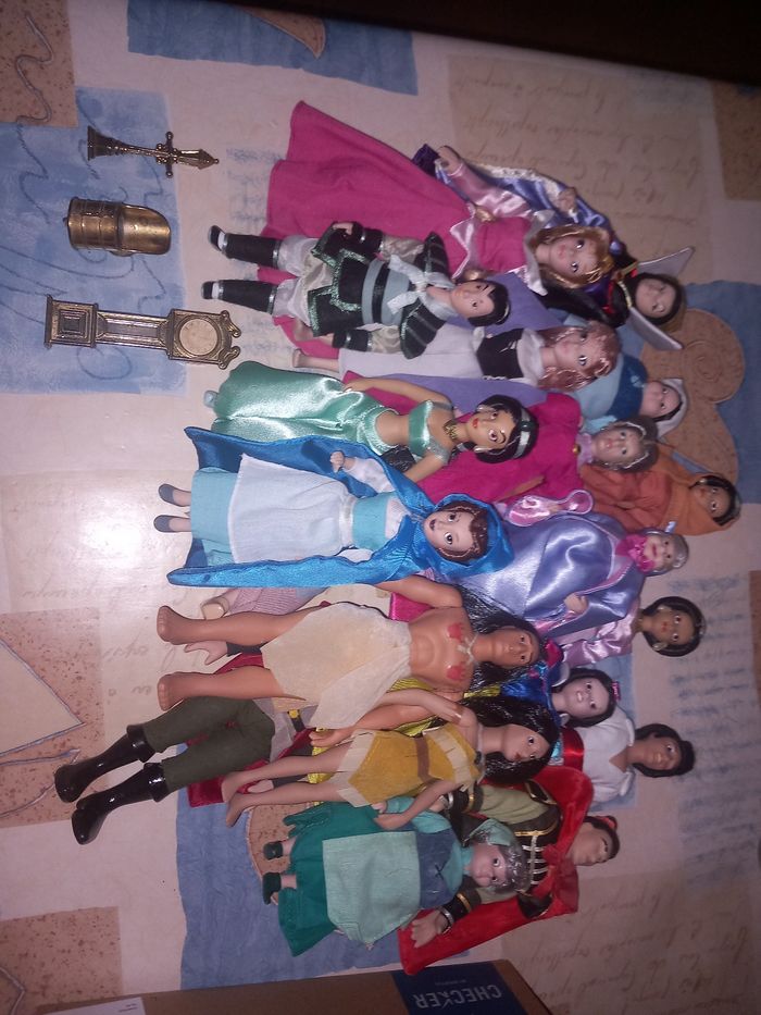 Lot poupée porcelaine