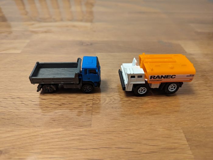 Lot 96 de 2 petites voitures camions de chantier - photo numéro 6
