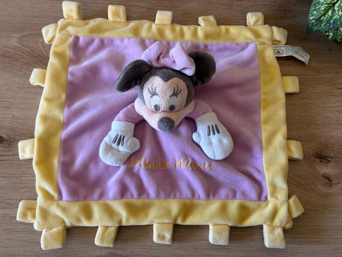 Doudou plat minnie mouse rose jaune Disney Parks - photo numéro 2
