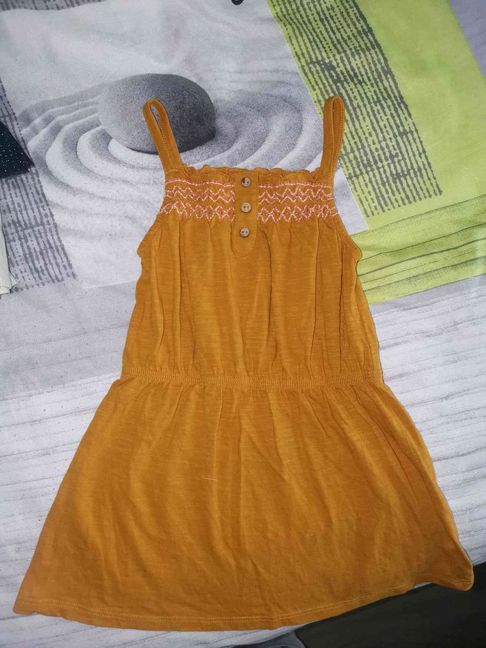 Robe.