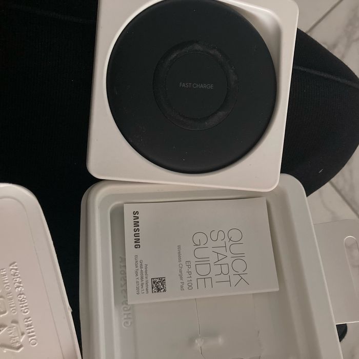 Chargeur induction Samsung - neuf - photo numéro 2