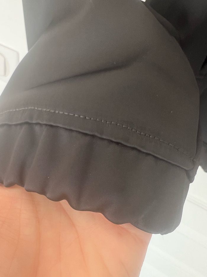 Veste noire - photo numéro 4