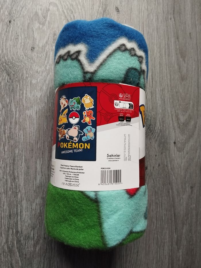 Pokémon : Plaid Polaire Awesome Team! 100x140cm - photo numéro 4