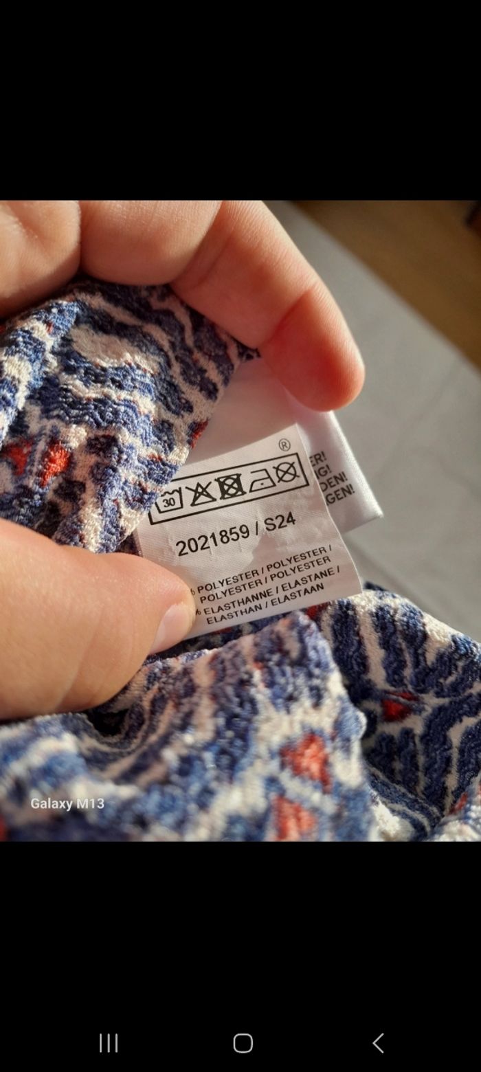 Chemisier femme à motifs bleu, rouge et écru taille 40 - photo numéro 4