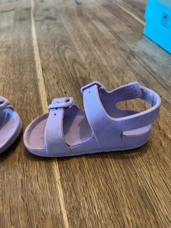 Chaussure en plastique