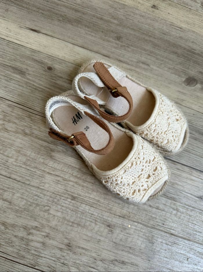 Sandales espadrille crochet beige h&m taille 26 - photo numéro 2