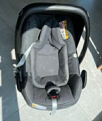 Cosi pebble plus avec base isofix