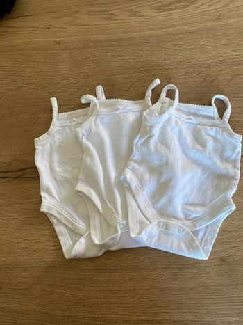 Lot 3 bodys débardeur