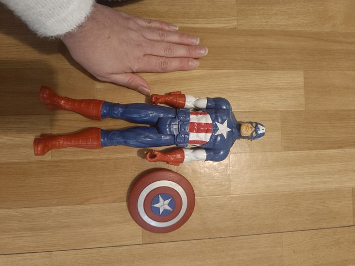 Figurine captain america - photo numéro 2